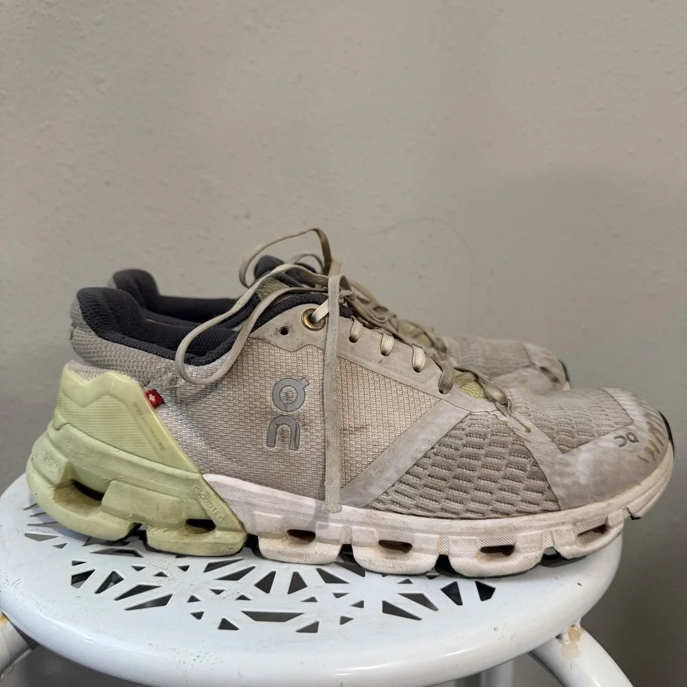 On Running Cloudflyer 21.99031 Womens US 7.5 Sneaker White Green Running Shoes
